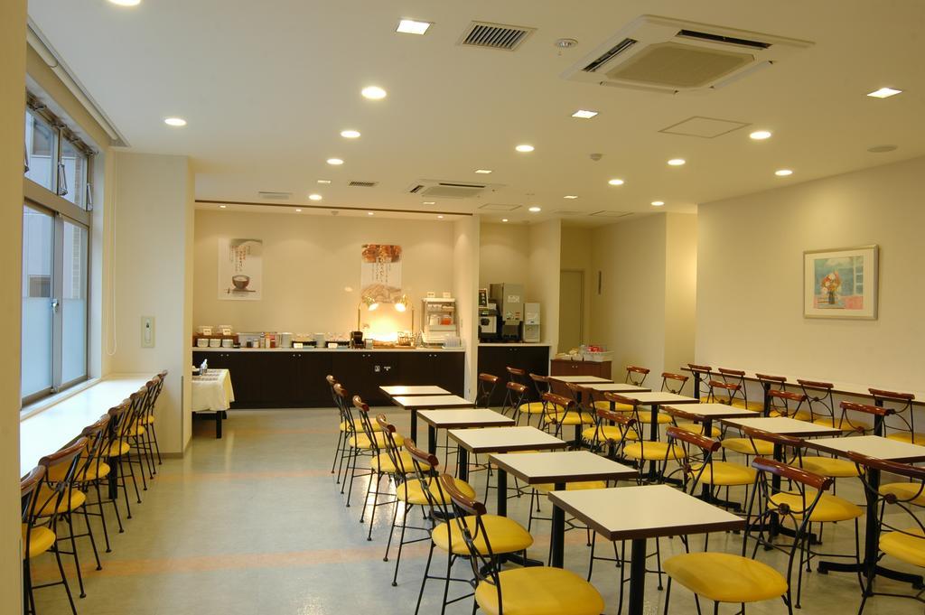 Hotel Econo Tsu Station Экстерьер фото